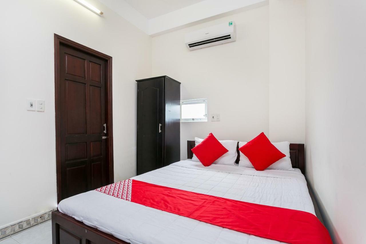 Oyo 117 Gina Hotel Danang Exterior photo