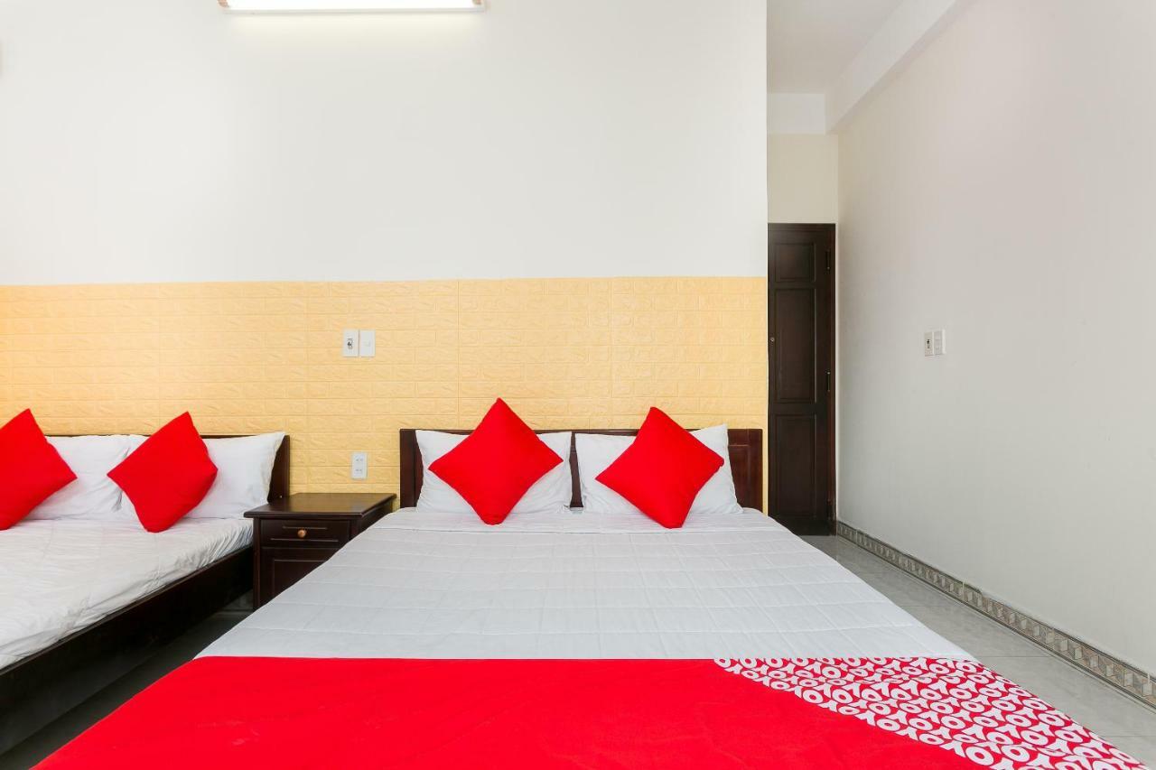 Oyo 117 Gina Hotel Danang Exterior photo