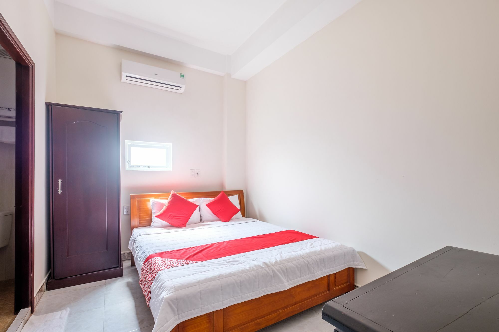Oyo 117 Gina Hotel Danang Exterior photo